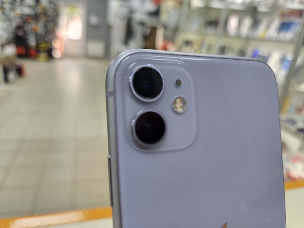 Смартфон Apple iPhone 11 128Gb