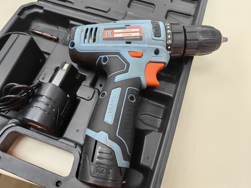 Шуруповерты Электроприбор ДА-12М;