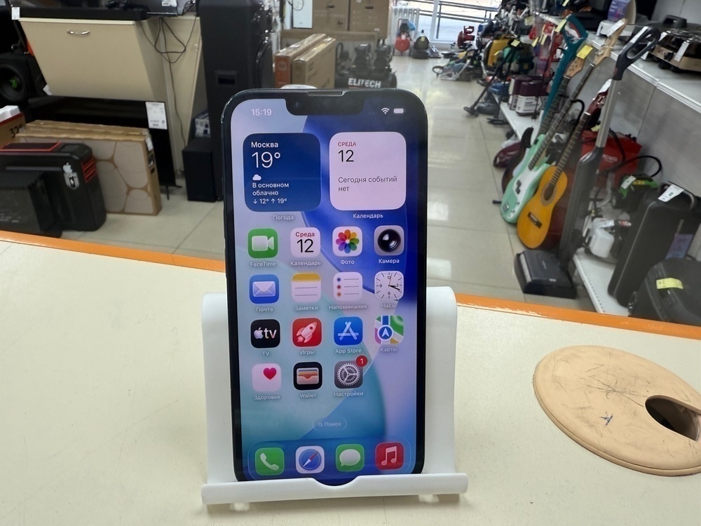 Смартфон Apple iPhone 13 128Gb