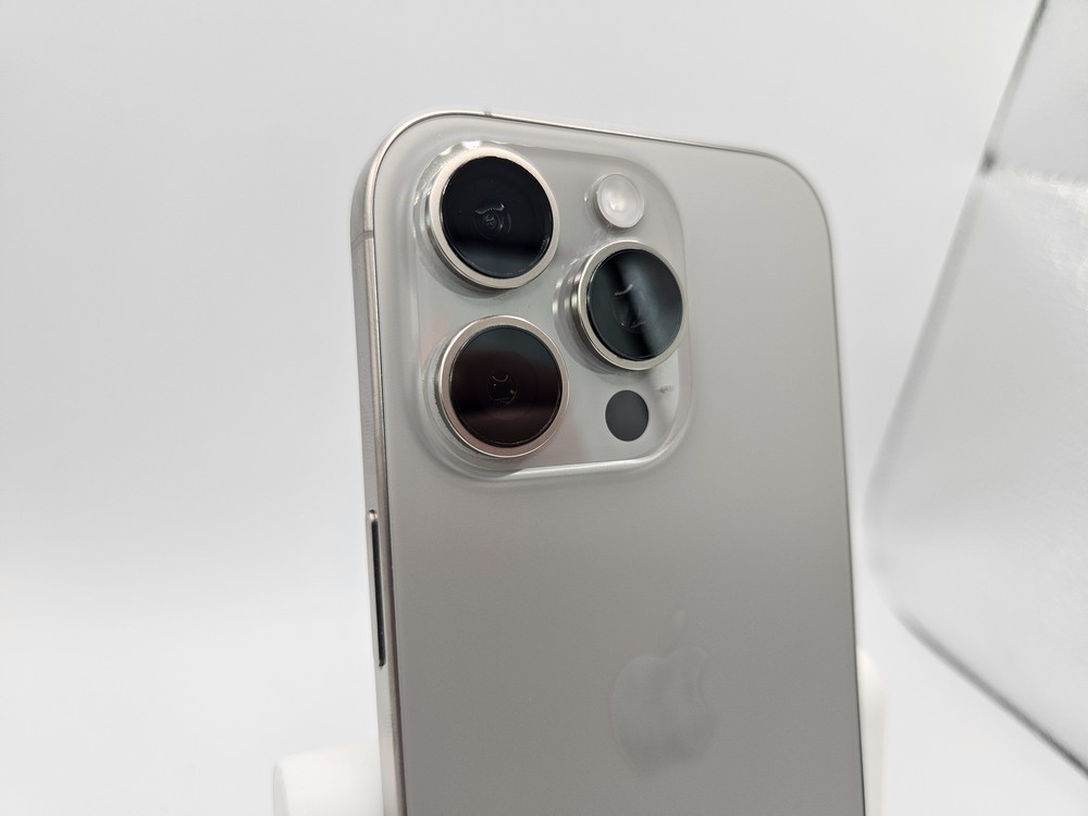 Смартфон Apple Iphone 16 Pro 256Gb
