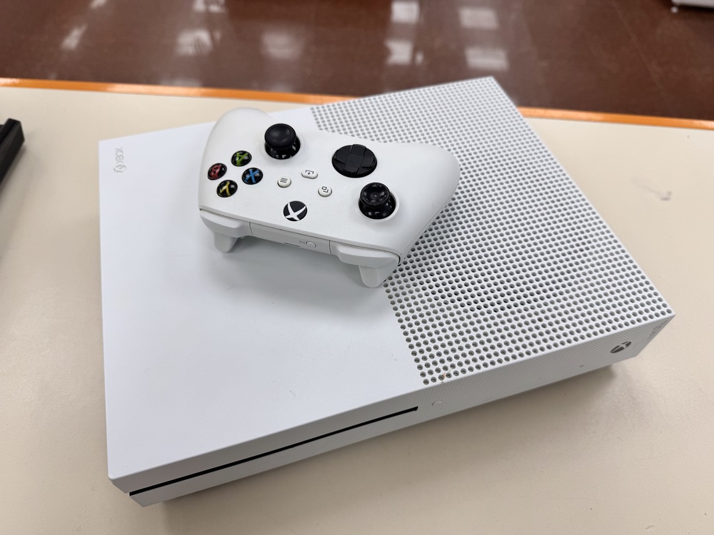 Игровая приставка Xbox One S 500Gb