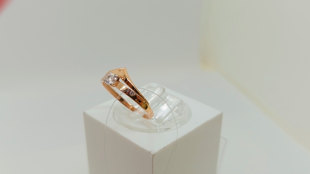 КОЛЬЦО С КАМНЕМ (Au 585)