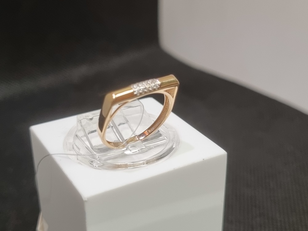 КОЛЬЦО С КАМНЯМИ (Au 585)