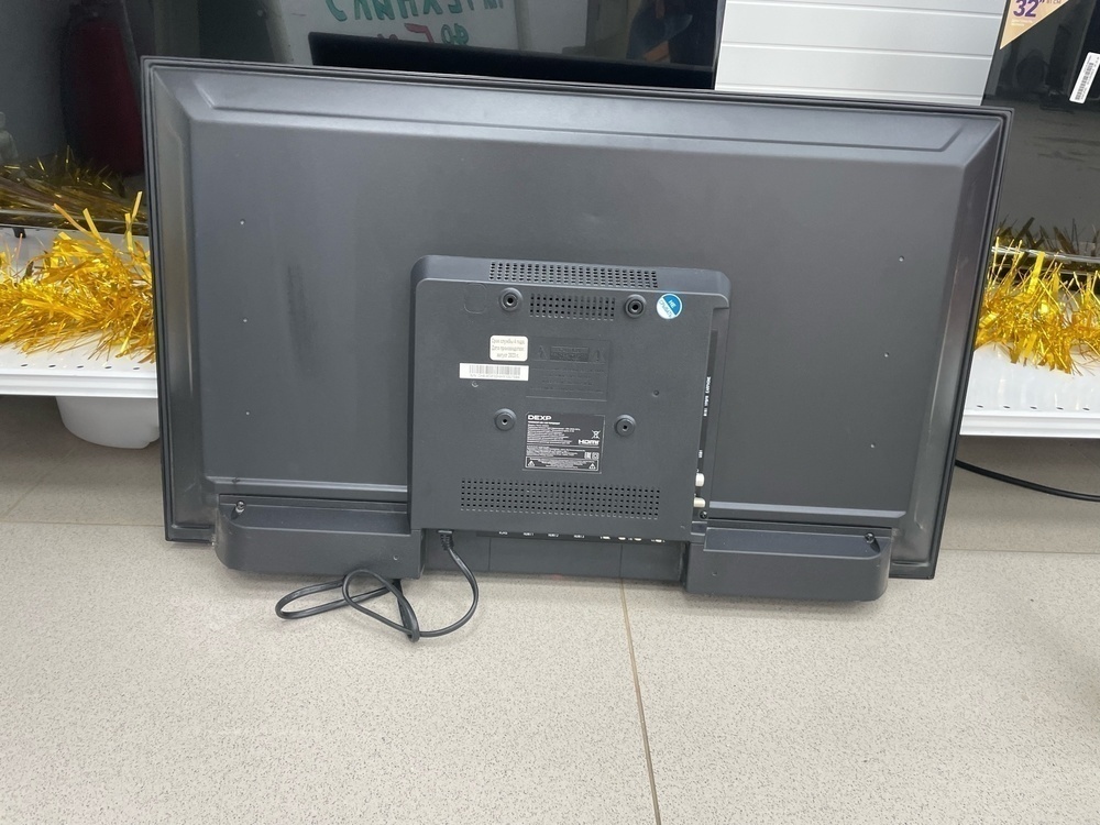 LED Телевизор Dexp 32HHY1
