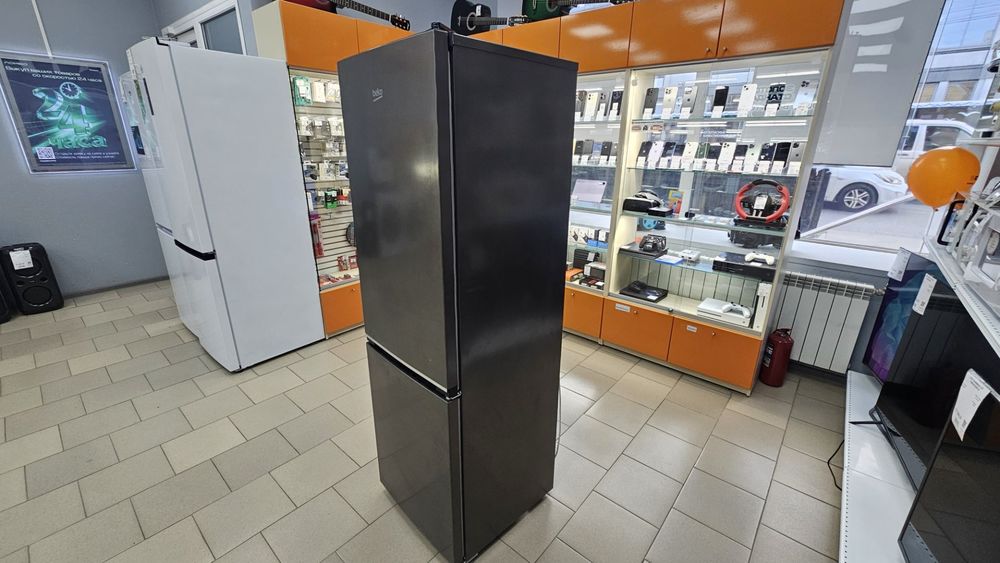 Холодильник Beko B1RCSK251G