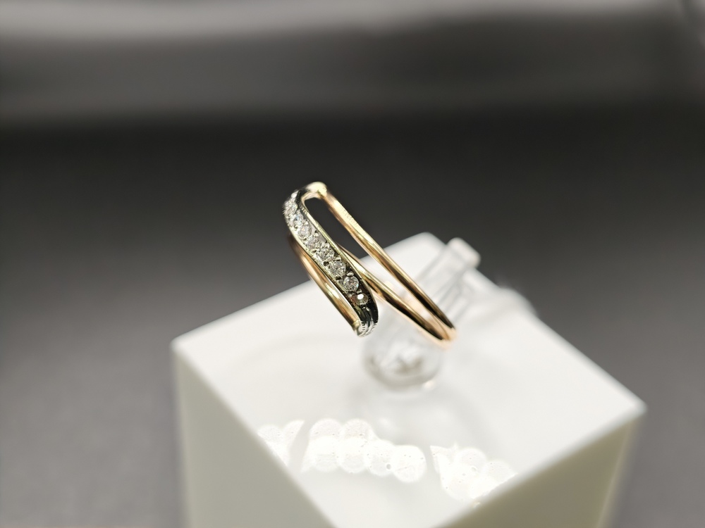 КОЛКМИ585 КОЛЬЦО С КАМНЯМИ (Au 585)