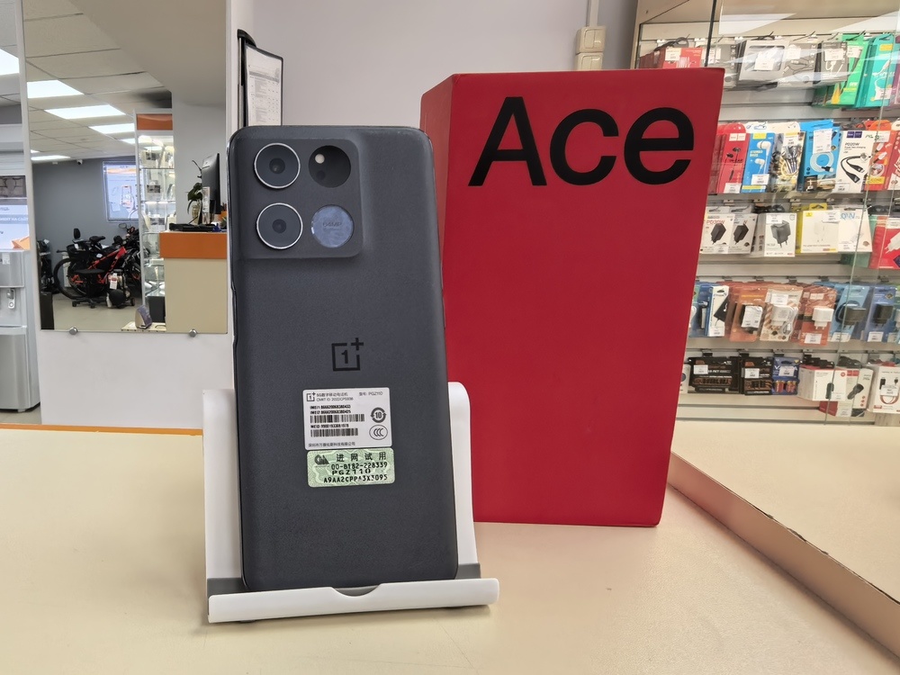 Смартфон OnePlus Ace Racing Edition 8/128