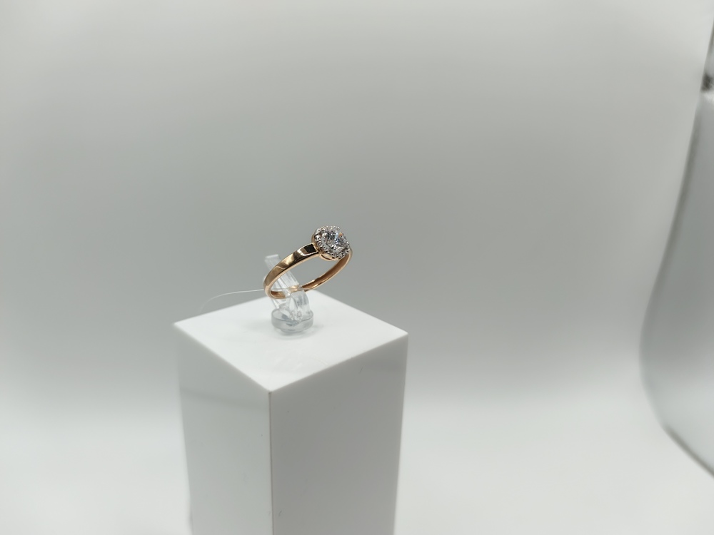 КОЛЬЦО С КАМНЯМИ (Au 585)