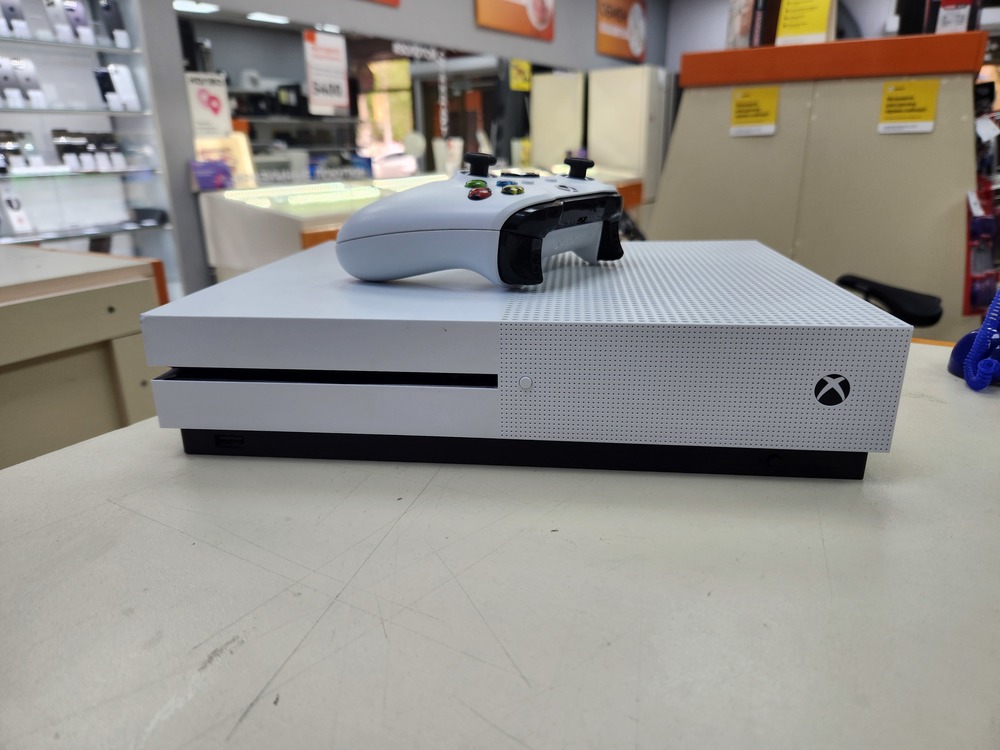 Игровая приставка Xbox One S 500Gb
