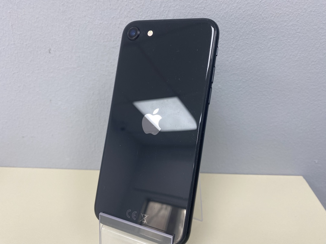 Смартфон Apple iPhone SE 2020 64Gb