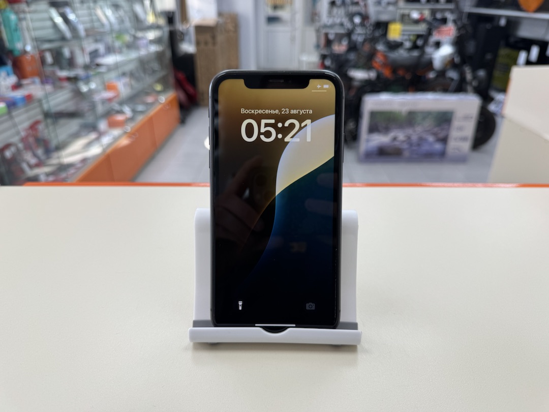 Смартфон Apple iPhone 11 64Gb