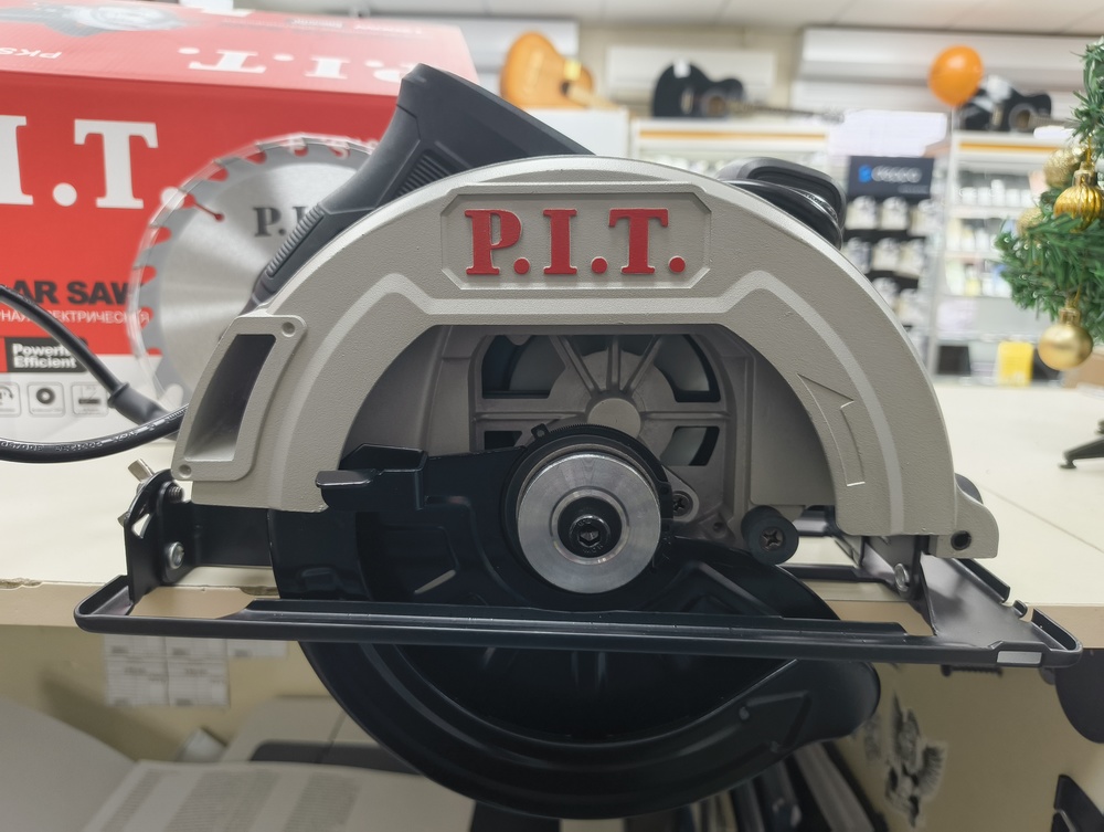 Дисковая пила P.I.T. PKS185-C4