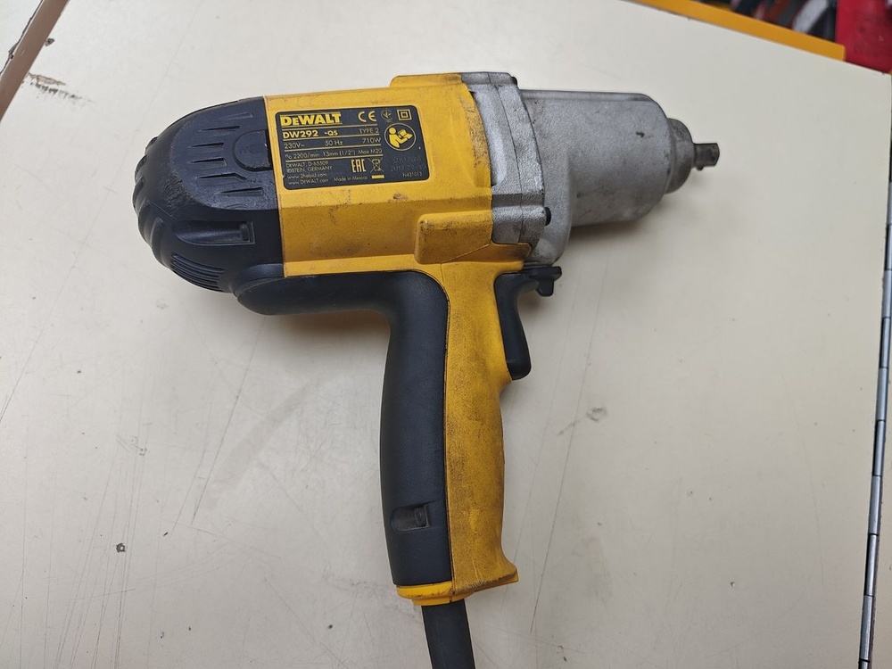 Гайковерт Dewalt DW292