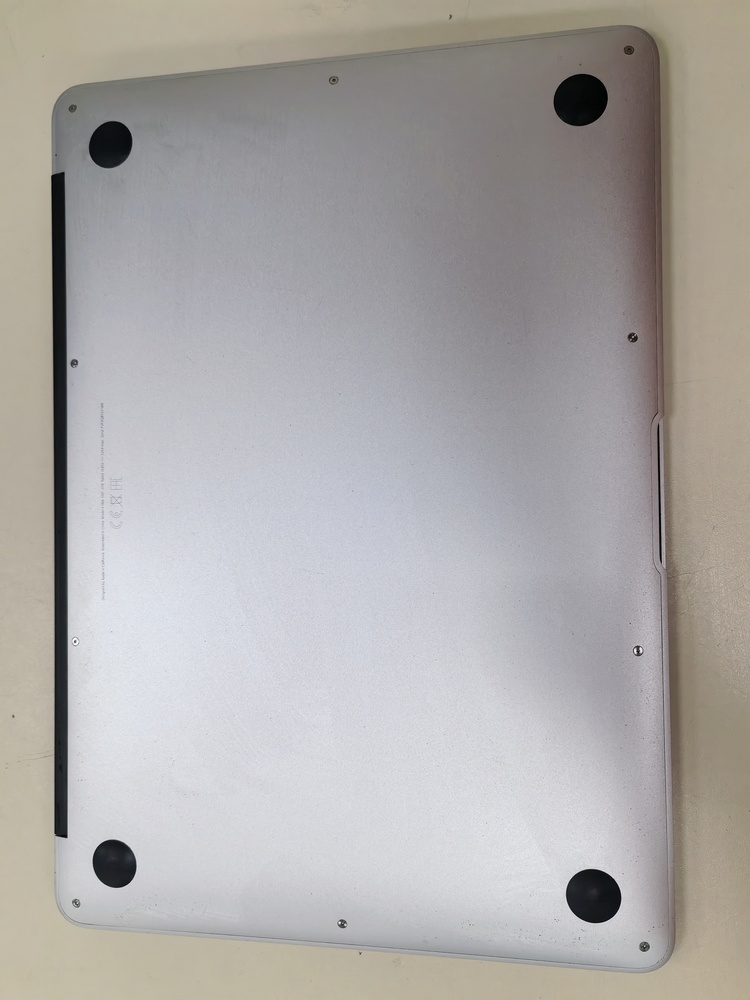 Ноутбук Apple MacBookAir i5-13 дюймов(2017) A1466