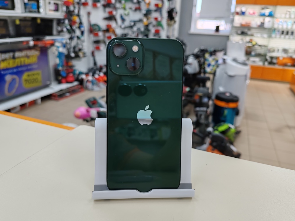Смартфон Apple iPhone 13 128Gb