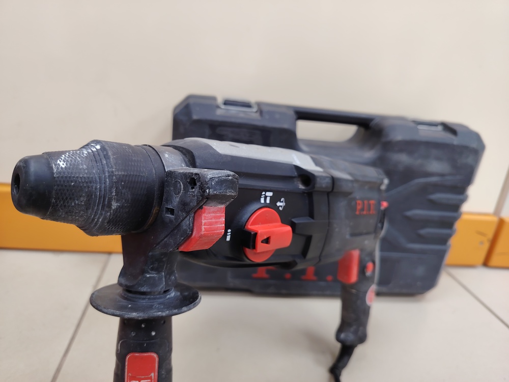 Перфоратор P.I.T. PBH28-C1