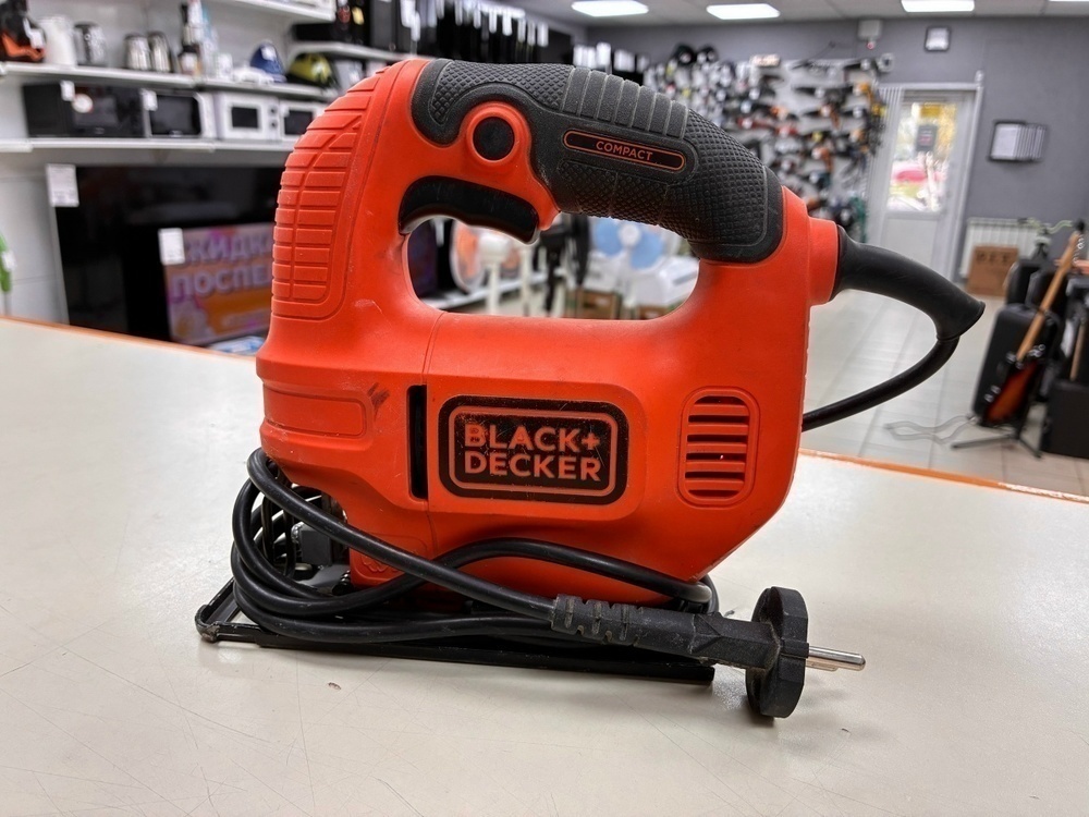 Лобзик Black & Decker KFBES 410