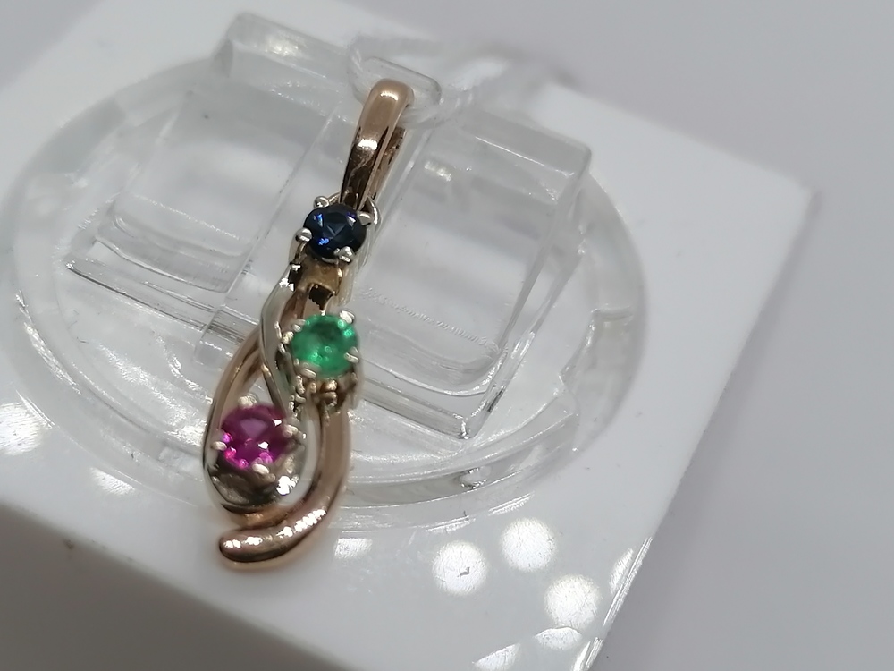 ПОДВЕСКА С КАМНЯМИ (Au 585)