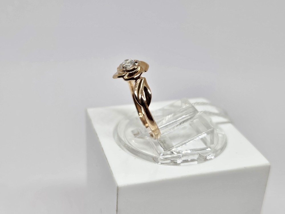 КОЛКМ585 КОЛЬЦО С КАМНЕМ (Au 585)