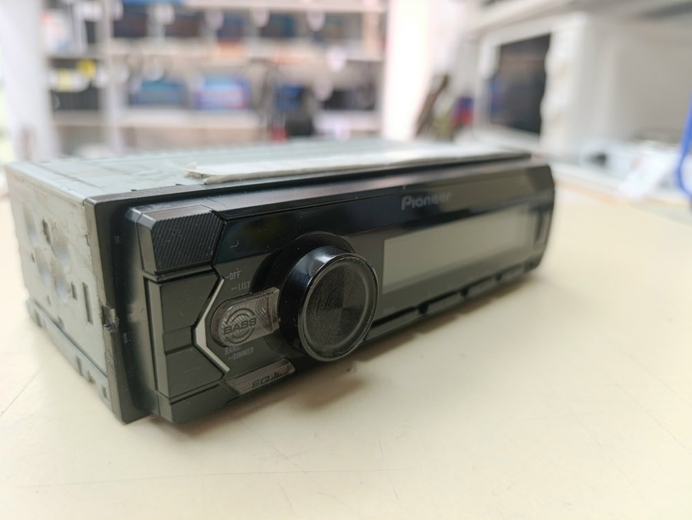 Автомагнитола Pioneer MVH-S120UBG