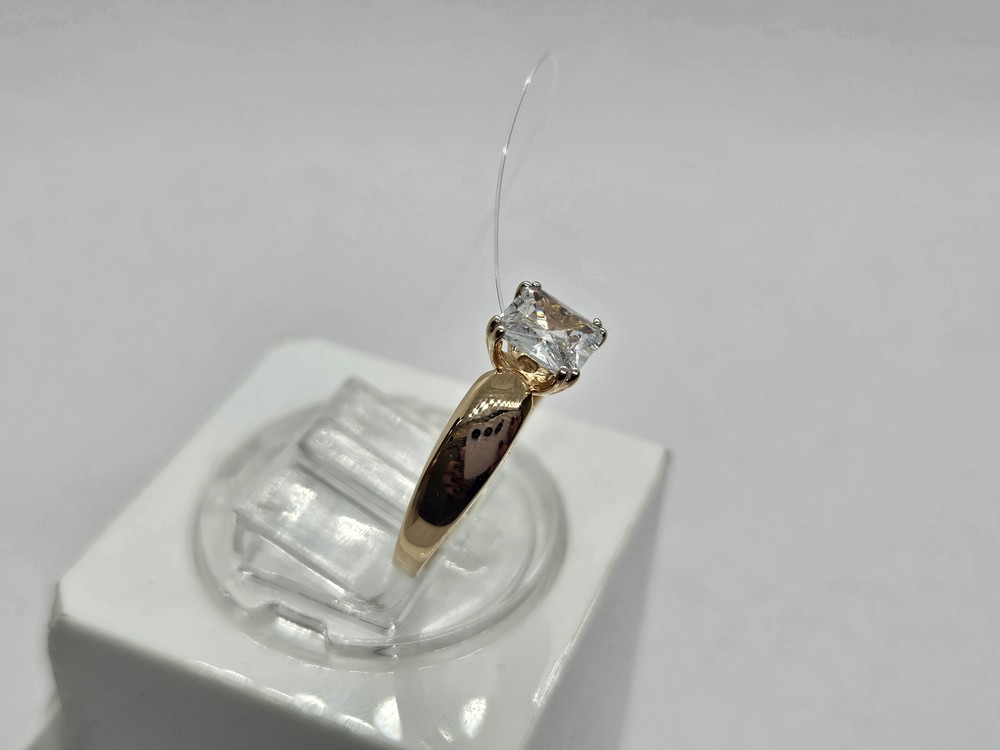 КОЛЬЦО С КАМНЕМ (Au 585)