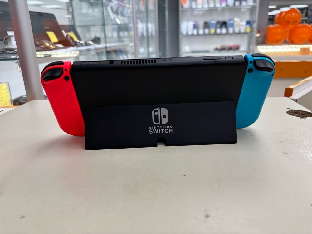 Игровая приставка Nintendo Switch Oled
