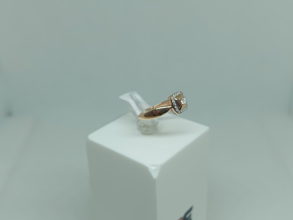 КОЛЬЦО С КАМНЯМИ (Au 585)