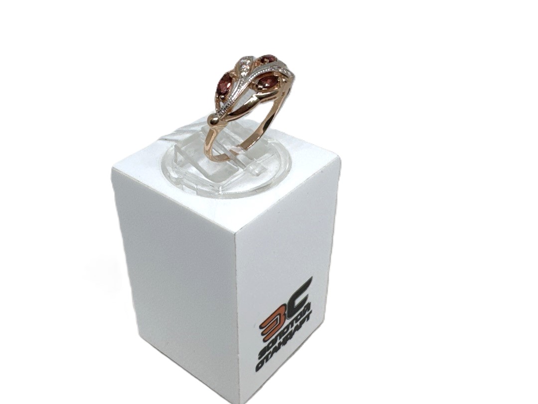 КОЛЬЦО С КАМНЯМИ (Au 585)