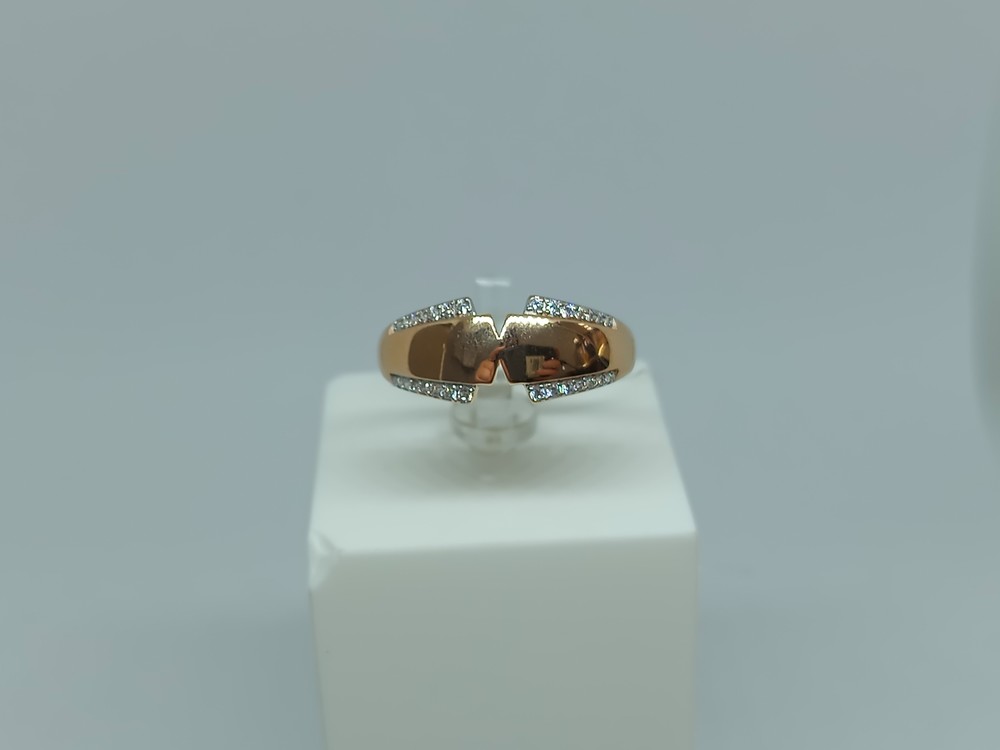 КОЛЬЦО С КАМНЯМИ (Au 585)