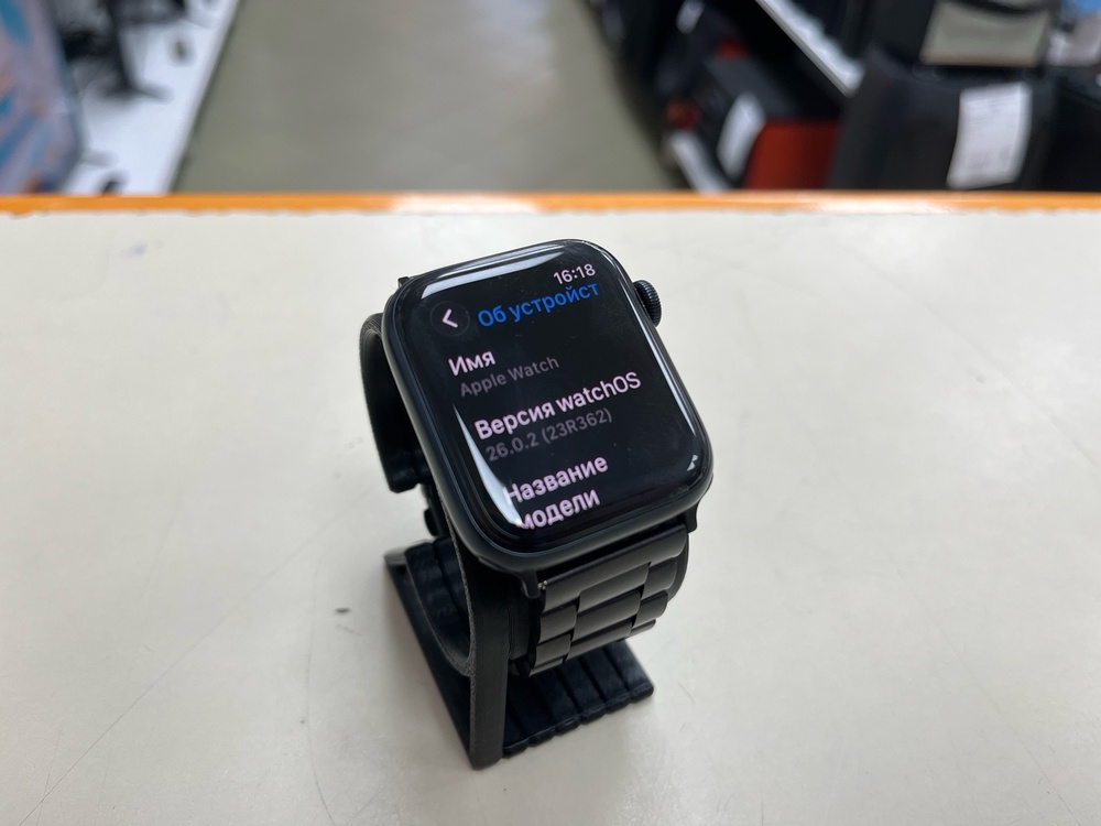 Смарт-часы Apple Watch SE 2022 44mm