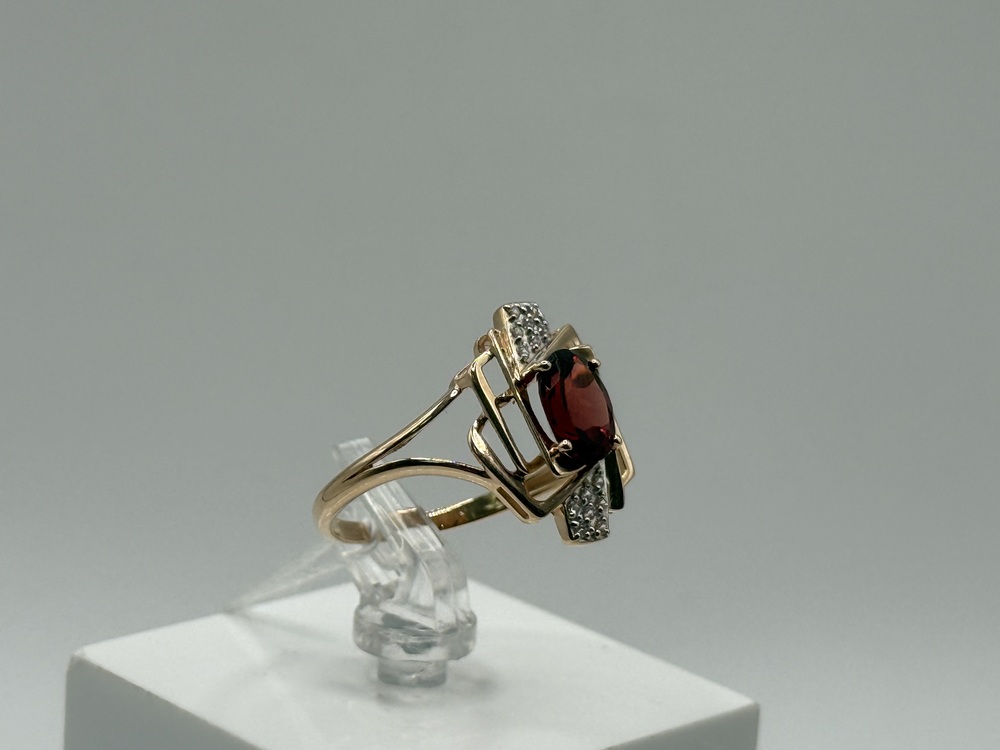 КОЛКМИ585 КОЛЬЦО С КАМНЯМИ (Au 585)