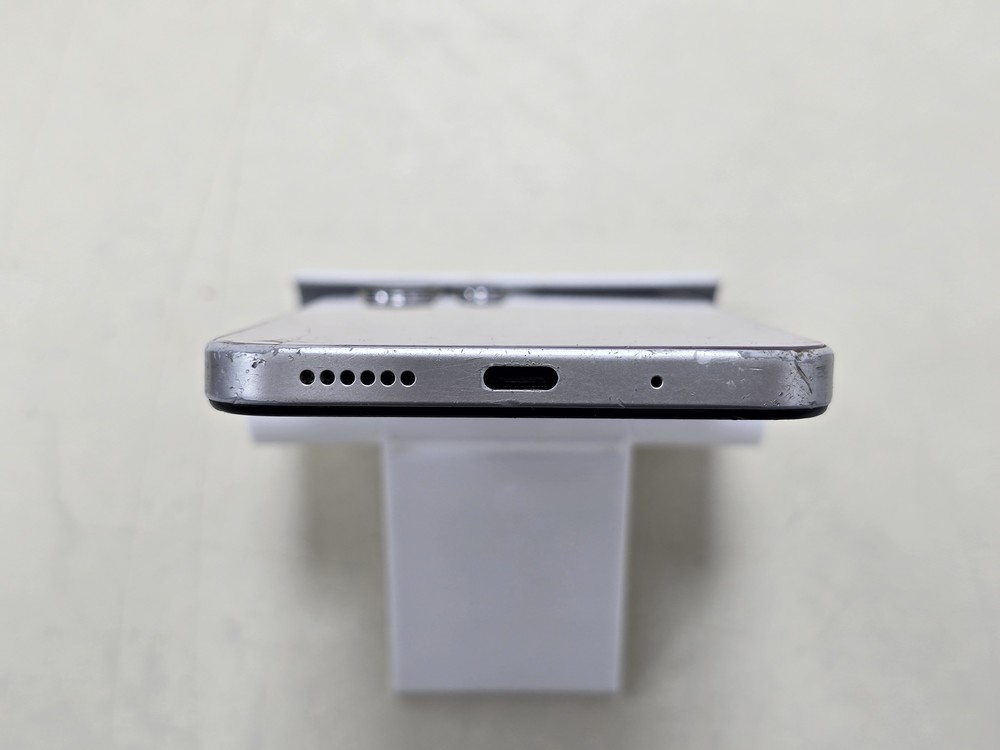 Смартфон Xiaomi Redmi 12 8/256