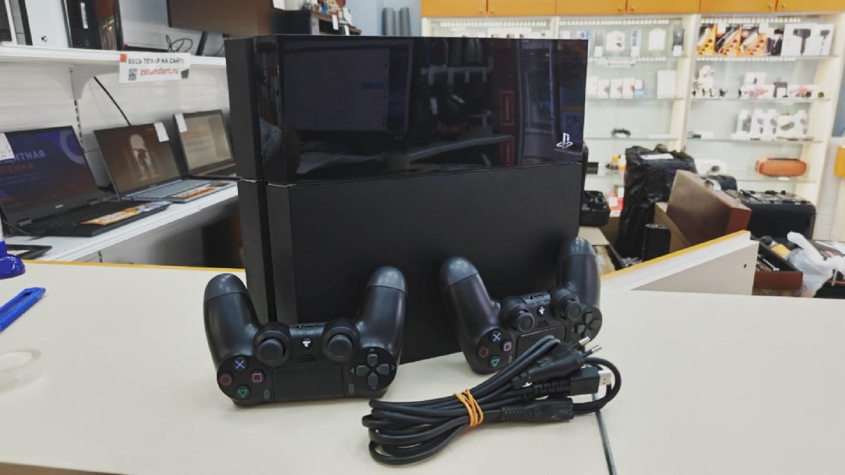 Игровая приставка PlayStation 4 FAT 500GB