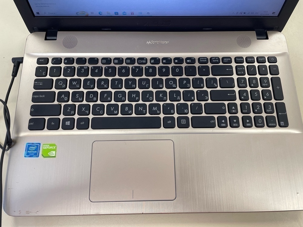 Ноутбук ASUS D541N; Pentium N4200, Geforce 810M, 4 Гб, Нет, 500 Гб