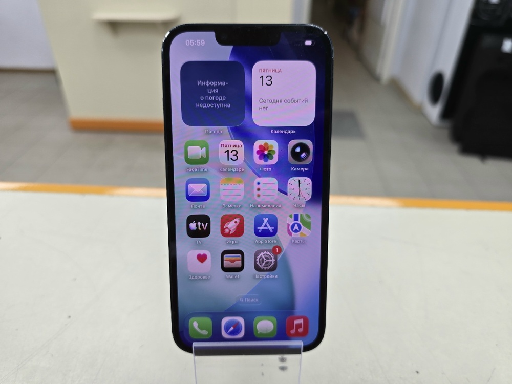 Смартфон Apple iPhone 13 256Gb