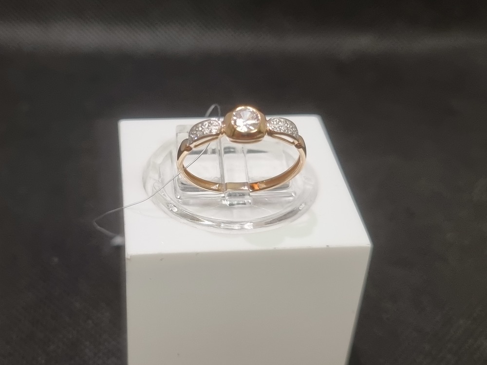 КОЛЬЦО С КАМНЯМИ (Au 585)
