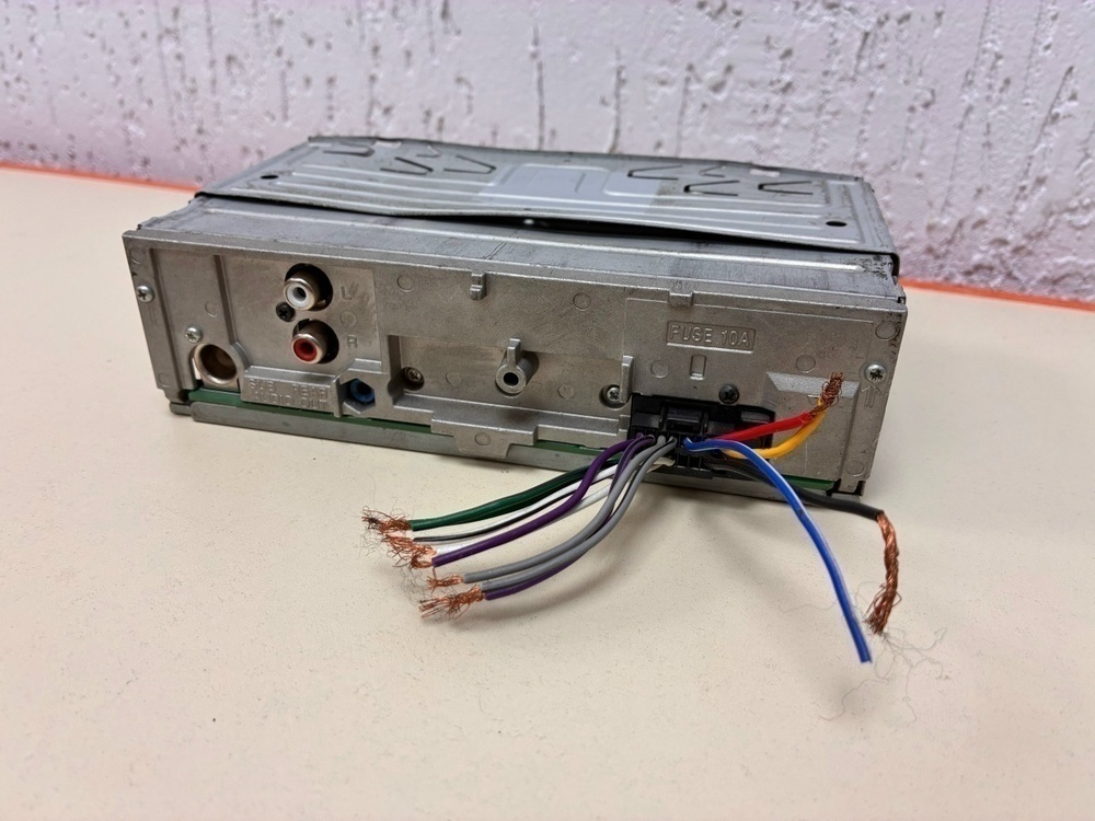Автомагнитола SONY DSX-A210UI
