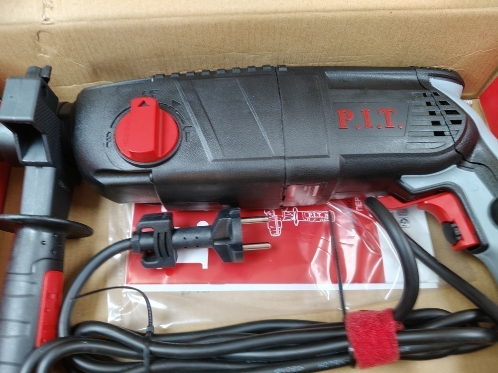 Перфоратор P.I.T. PBH24-C