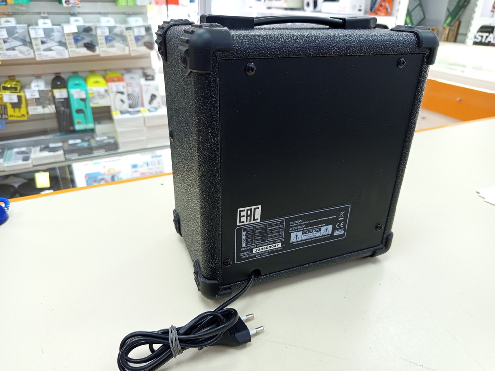 Комбоусилитель для гитар Leem S-10G;