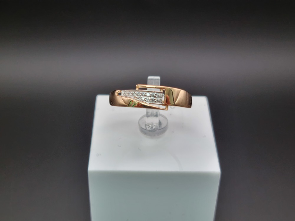 КОЛЬЦО С КАМНЯМИ (Au 585)