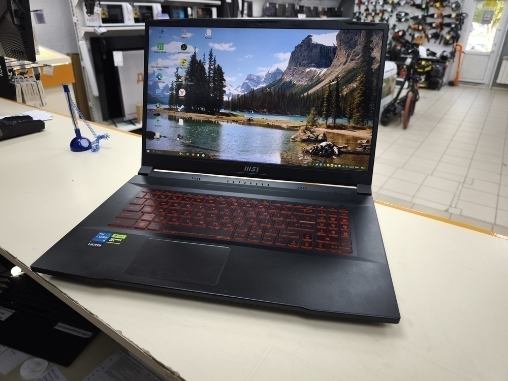 Ноутбук MSI; Core I5-12400F, GeForce RTX 2050, 8 Гб, 256 Гб, Нет