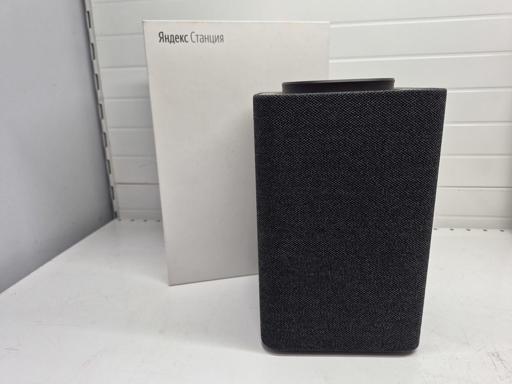 Умная колонка Яндекс Станция