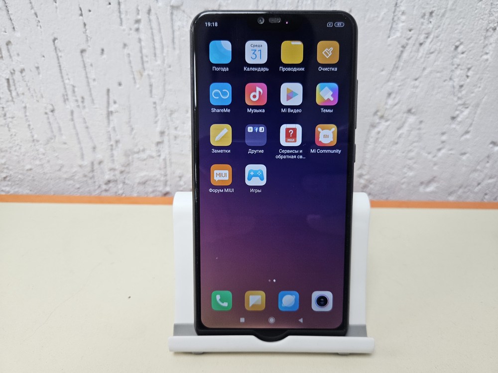 Смартфон Xiaomi MI 8 Lite 4/64