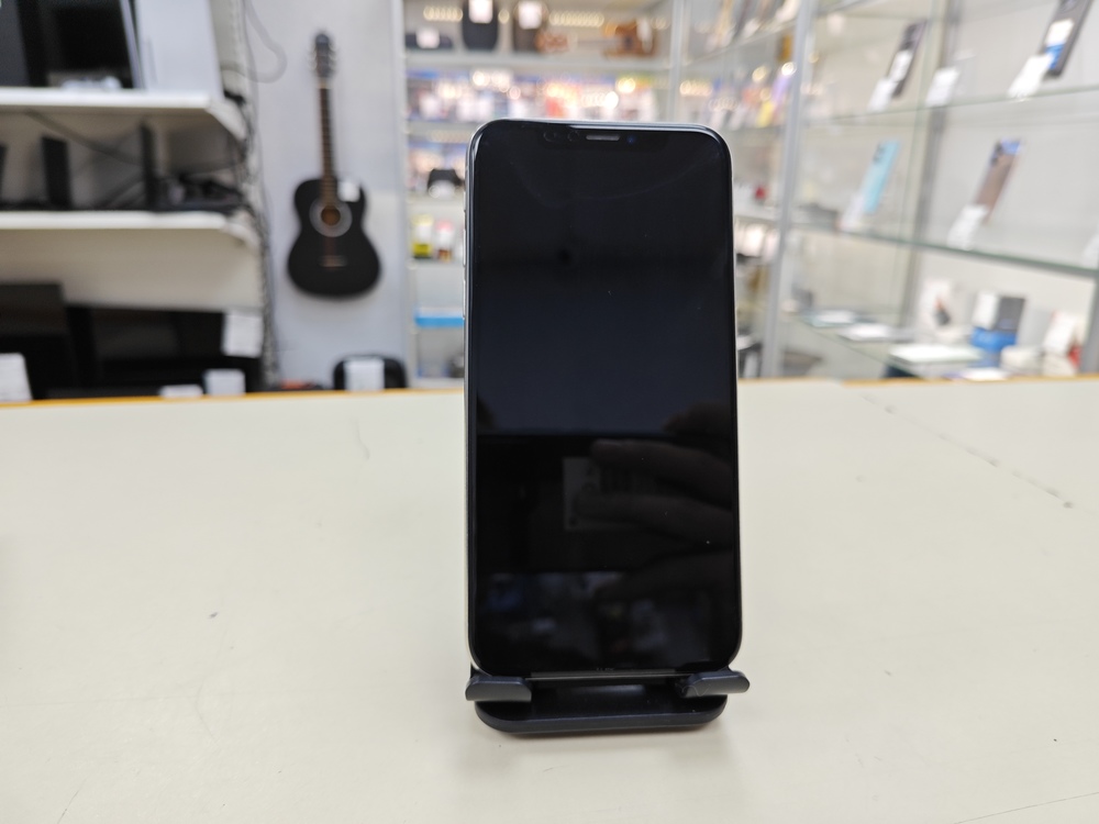 Смартфон Apple iPhone X 64Gb