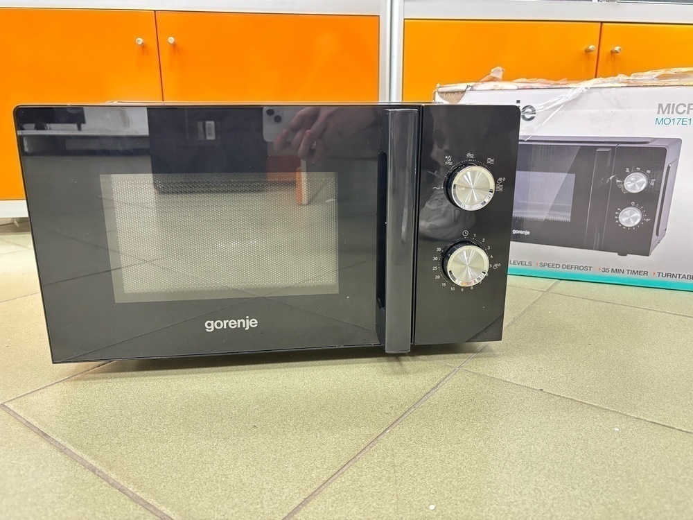 Микроволновая печь Gorenje MO17E1BH