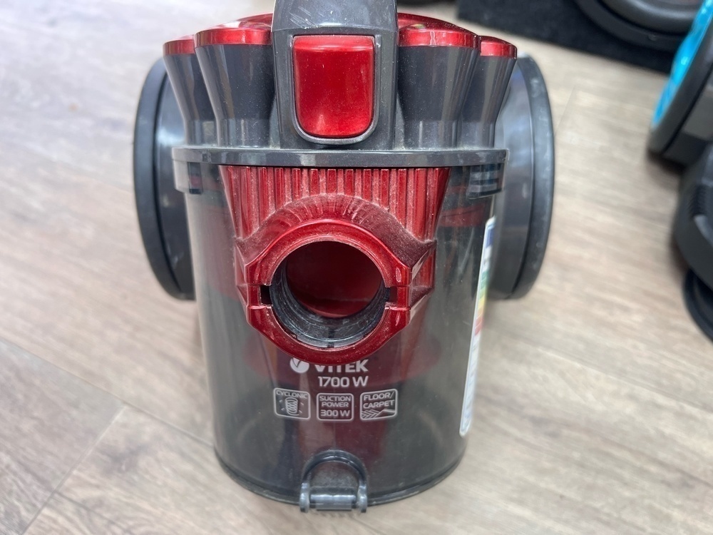 Пылесос Vitek VT-1895 RED