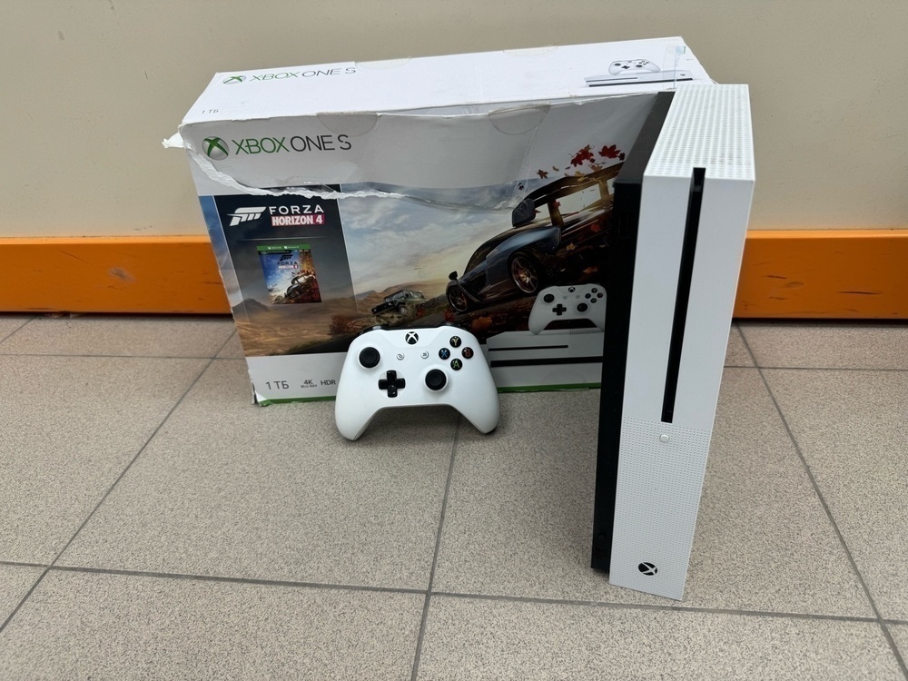 Игровая приставка Xbox One S 1TB