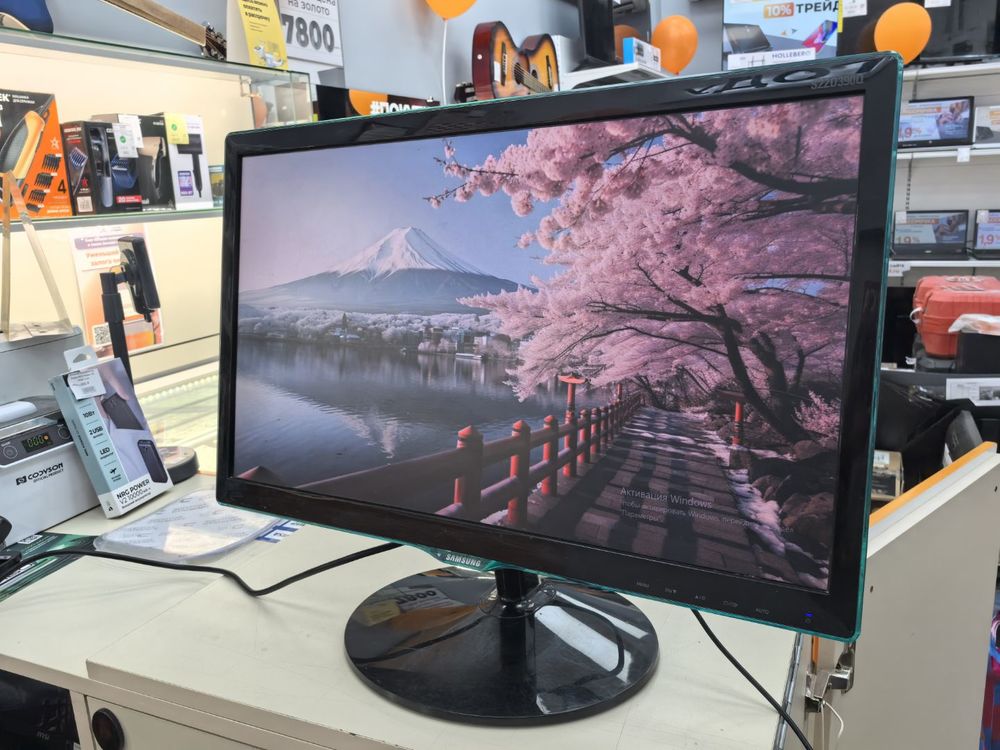 Монитор Samsung S22D390Q