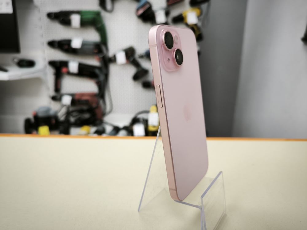 Смартфон Apple Iphone 15 128Gb