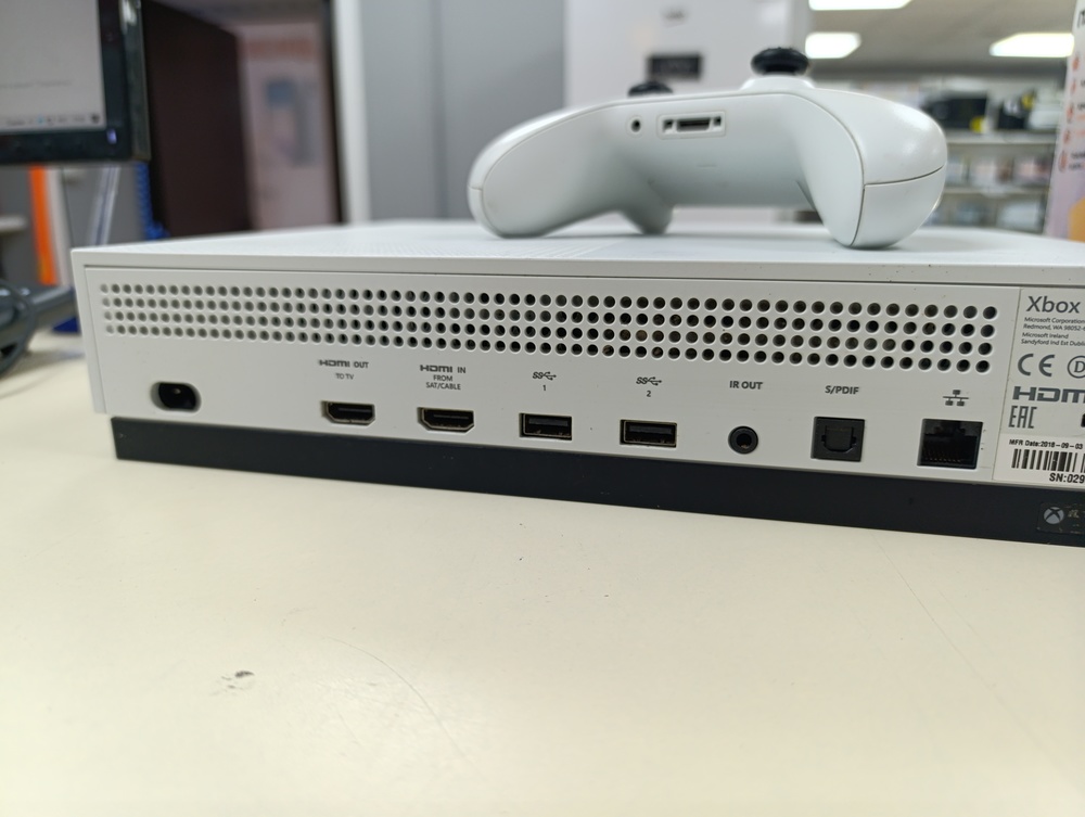 Игровая приставка Xbox One S 1TB